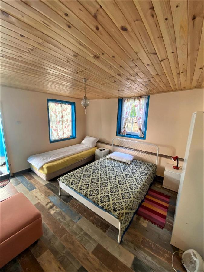 Hôtel Цяла Ваканционна Къща- Florina Houses à Goranovtsi Extérieur photo